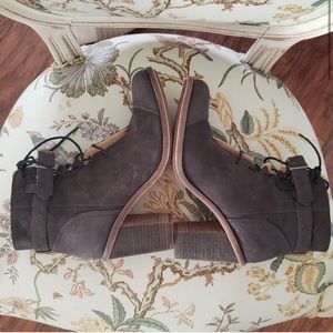 Timberland Booties, Brown Size 8 fits like 7.5